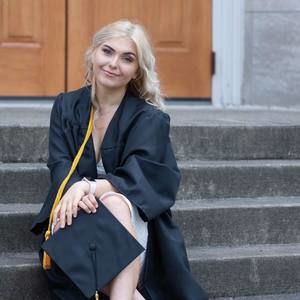 Meet your Posher, Lydia